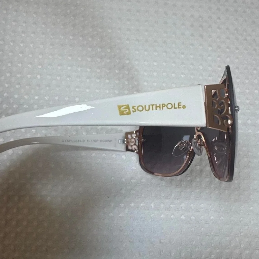 Southpole 1077SP sunglasses